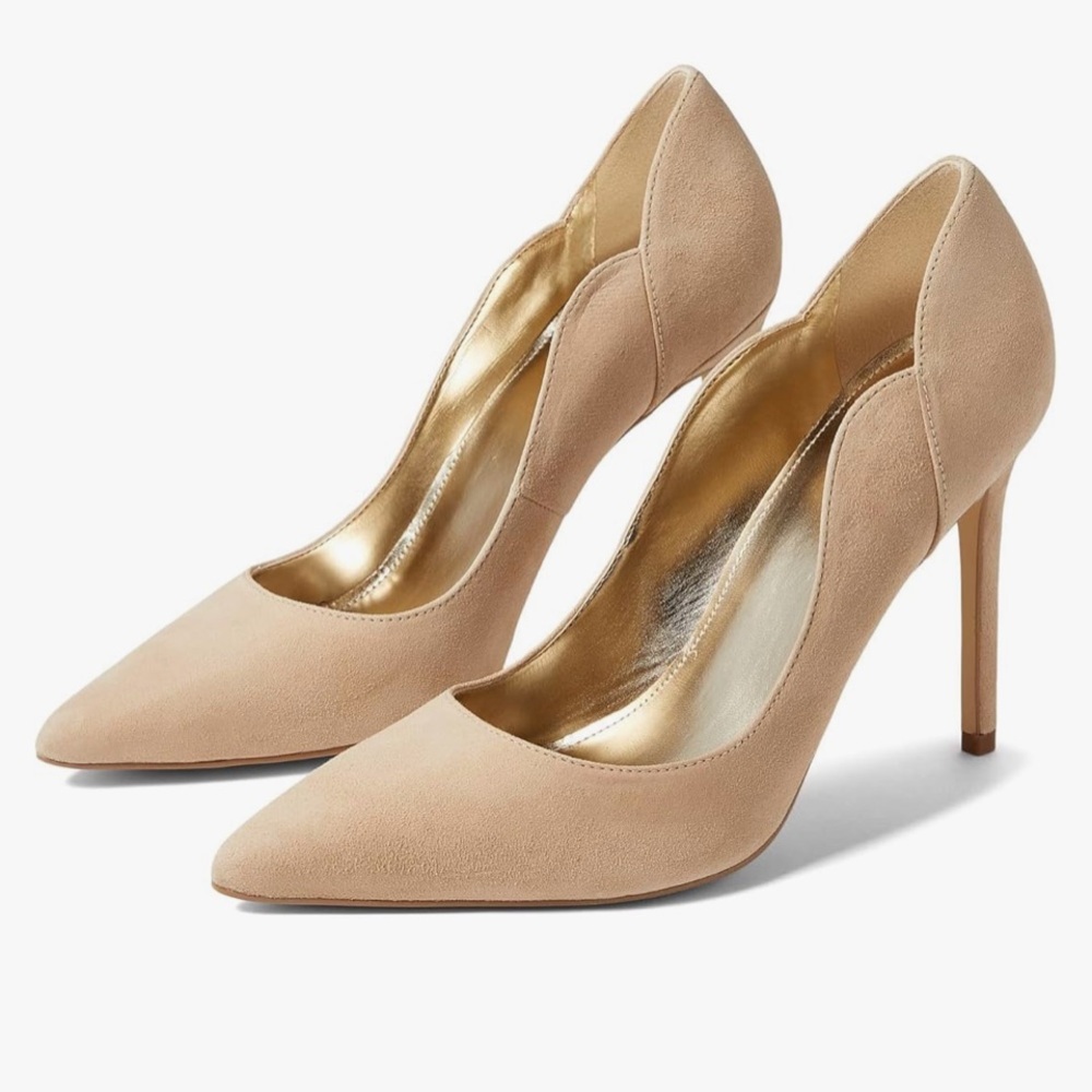 GUESS Women's Faida Pump